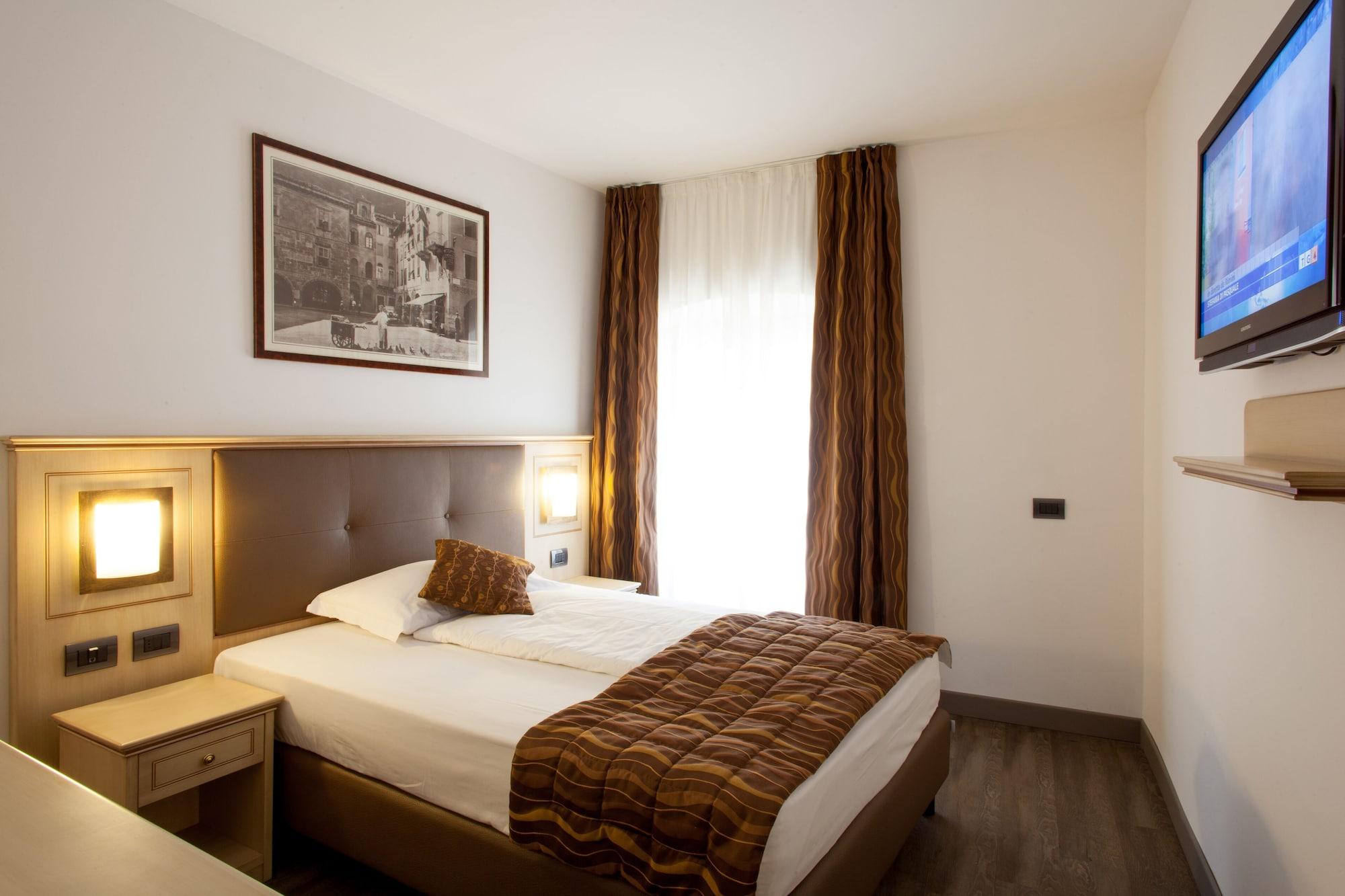 Hotel Portici - Romantik & Wellness Riva del Garda Exteriör bild
